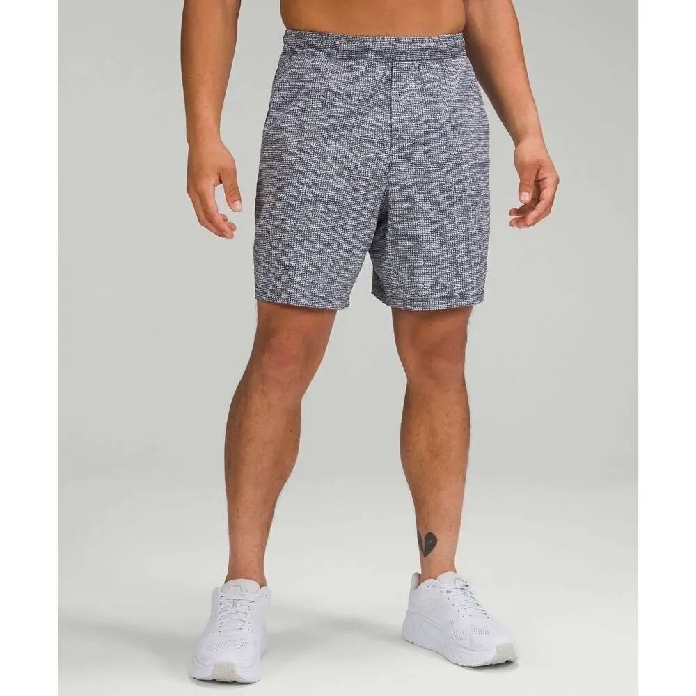 Lululemon Pace Breaker Linerless Short 7"
Fractured Grid Duo Size 7